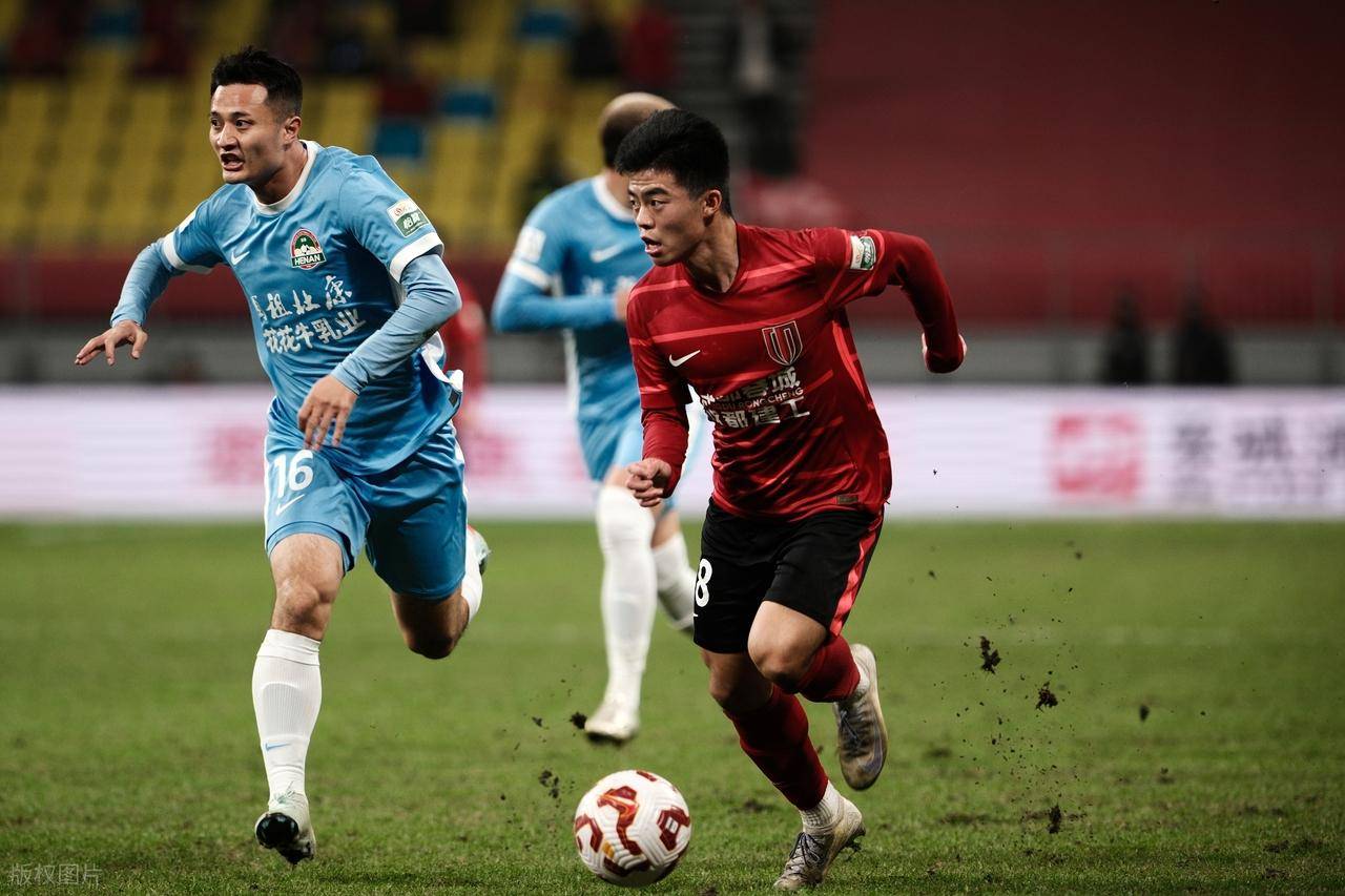 意甲赛程吃紧,上海申花窗口期调整名单,目标明确,高层口径保持一致 意甲赛程吃紧,上海申花窗口期调整名单,目标明确,高层口径保持一致