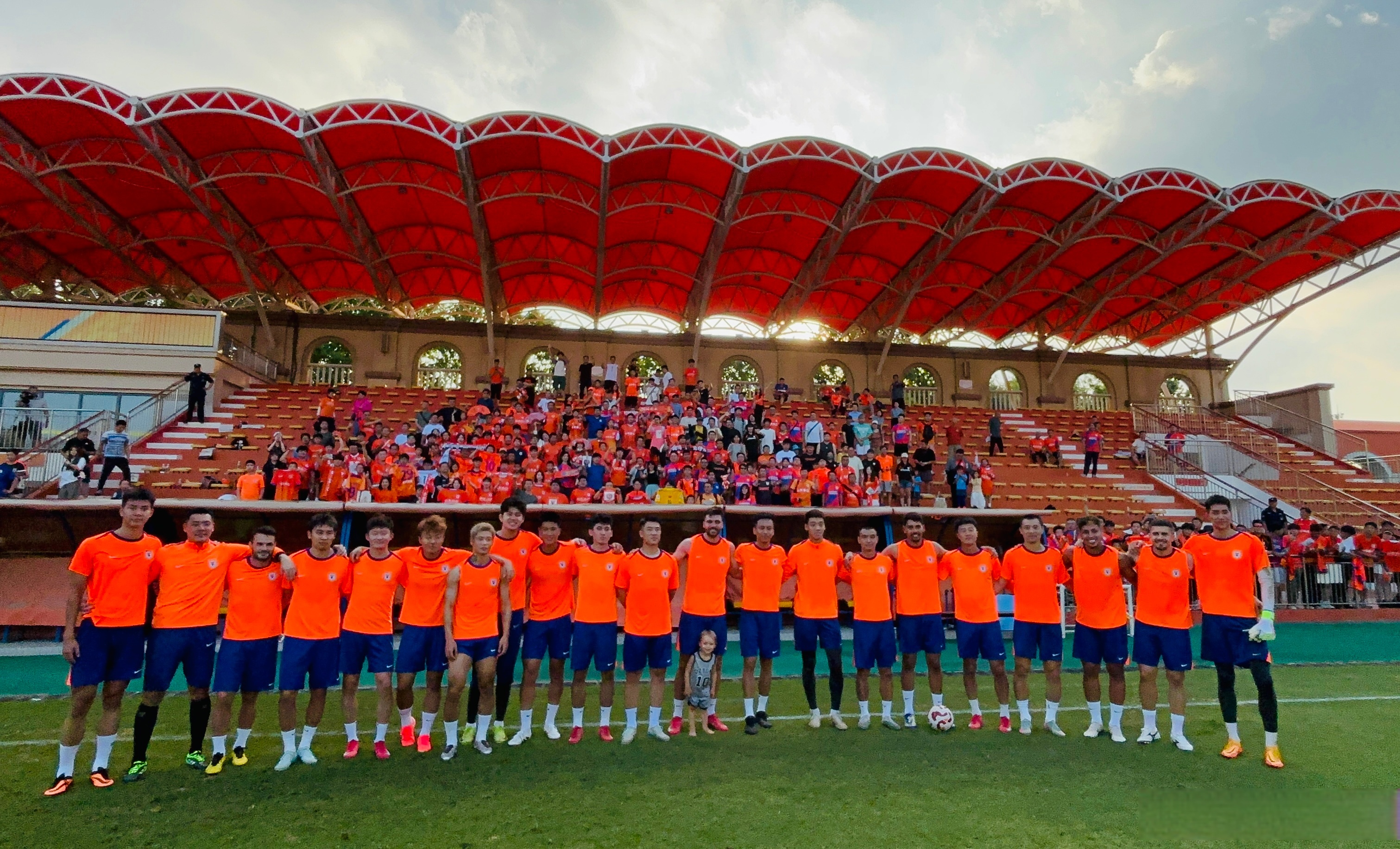 今晚山东泰山备战足总杯，主帅复盘细节曝光，目标明确，阵容厚度经受考验的简单介绍