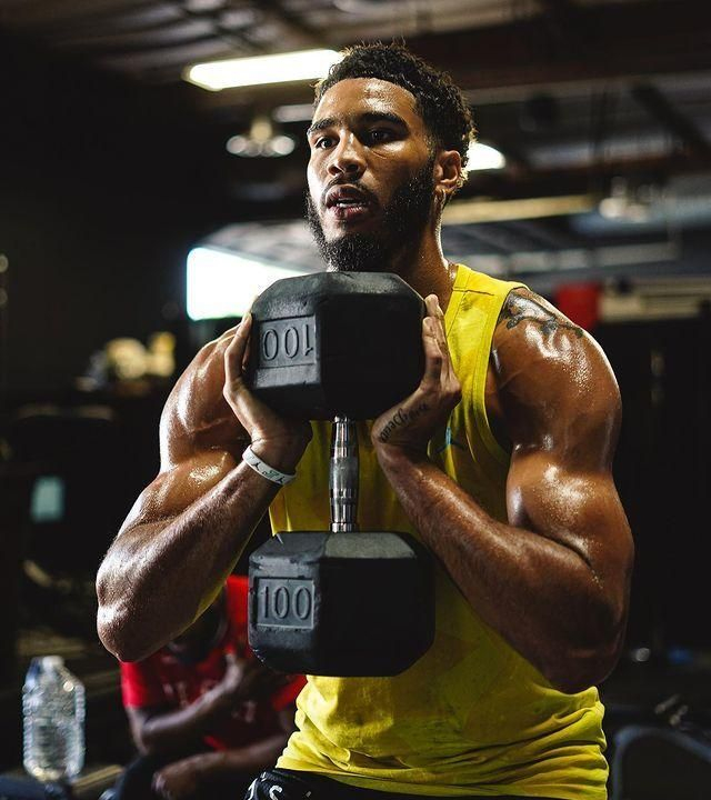 ayx sports-克里夫兰骑士训练开放日，今夜调整名单引欢呼，NBA总决赛在即，训练强度明显提升的简单介绍-ayx sports