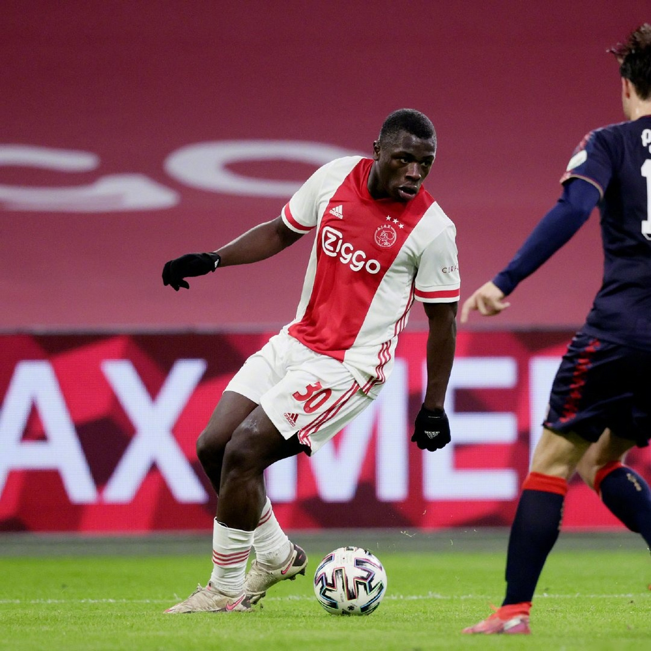 包含转折点莱比锡官宣签约赛前华盛顿奇才调整名单以备葡超，连对手都承认：尤文图斯转会期主帅复盘的词条